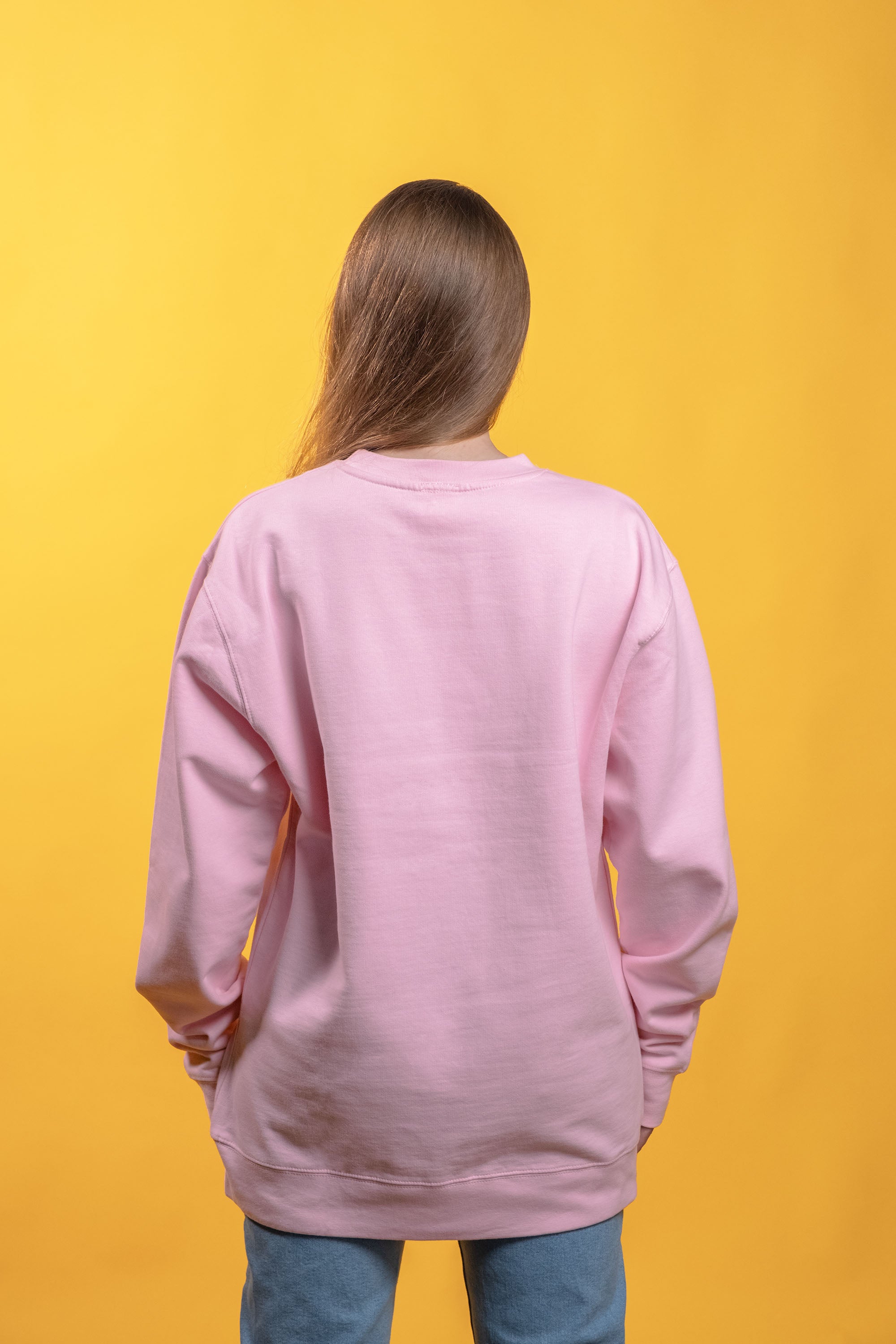 Pink cotton-polyester blend crewneck sweatshirt cozy brushed fleece interior embroidered classic car on a beach