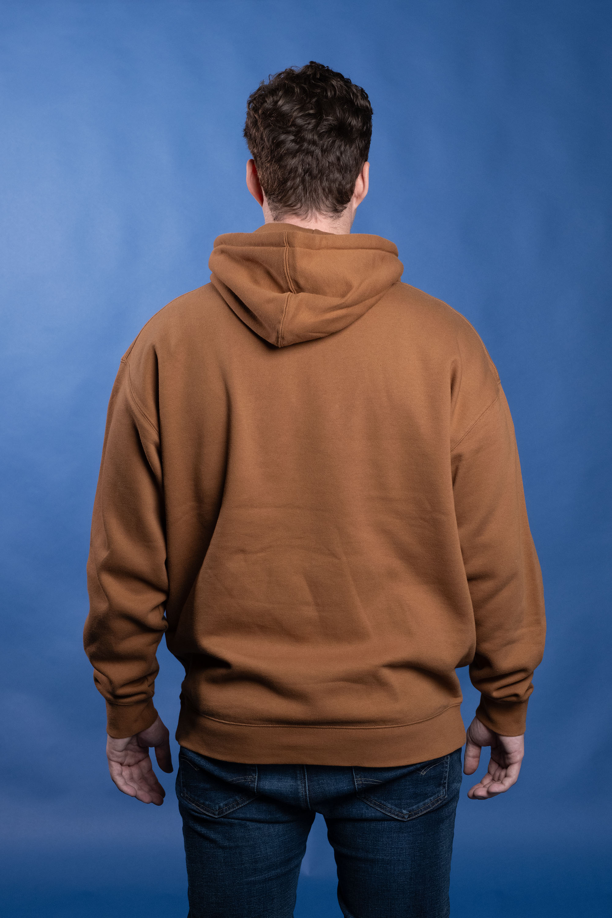 Khaki cotton-polyester blend hoodie with embroidered design of stuffed animals playing poker